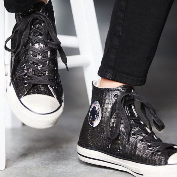 Converse High Tops Reptile Sneakers Size 6 - Picture 9 of 9